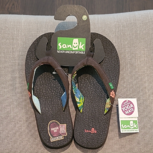Sanuk Shoes - Sanuk Brown Thong Sandals
